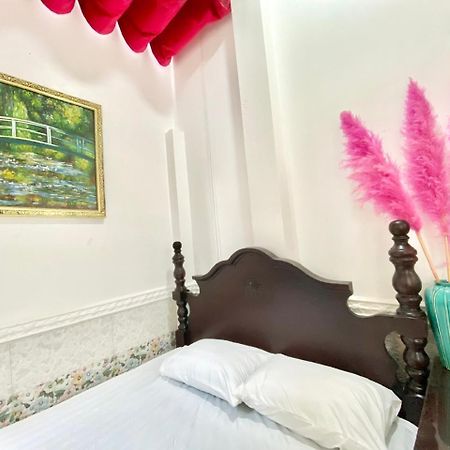 Cherry Blossom Ho Chi Minh City Bagian luar foto