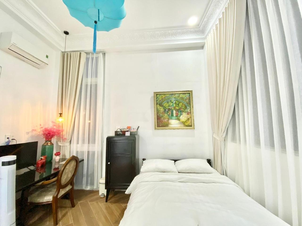 Cherry Blossom Ho Chi Minh City Bagian luar foto