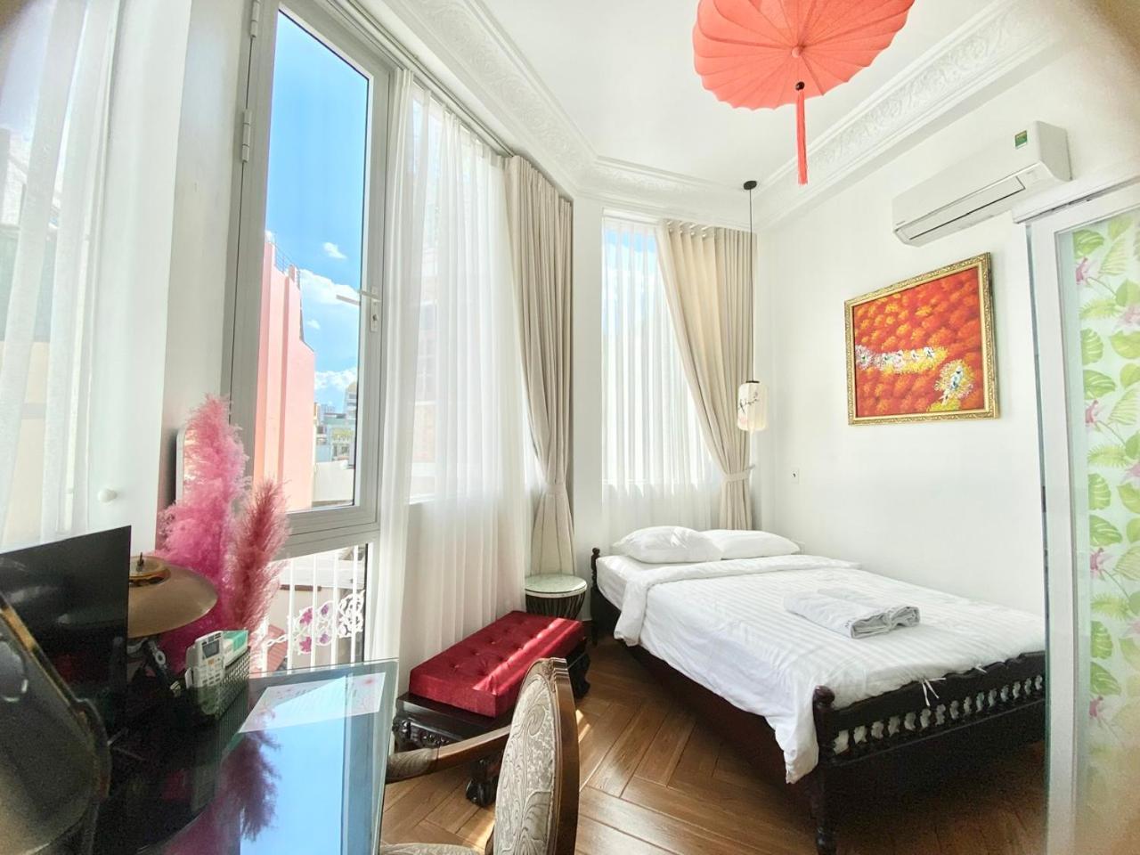 Cherry Blossom Ho Chi Minh City Bagian luar foto