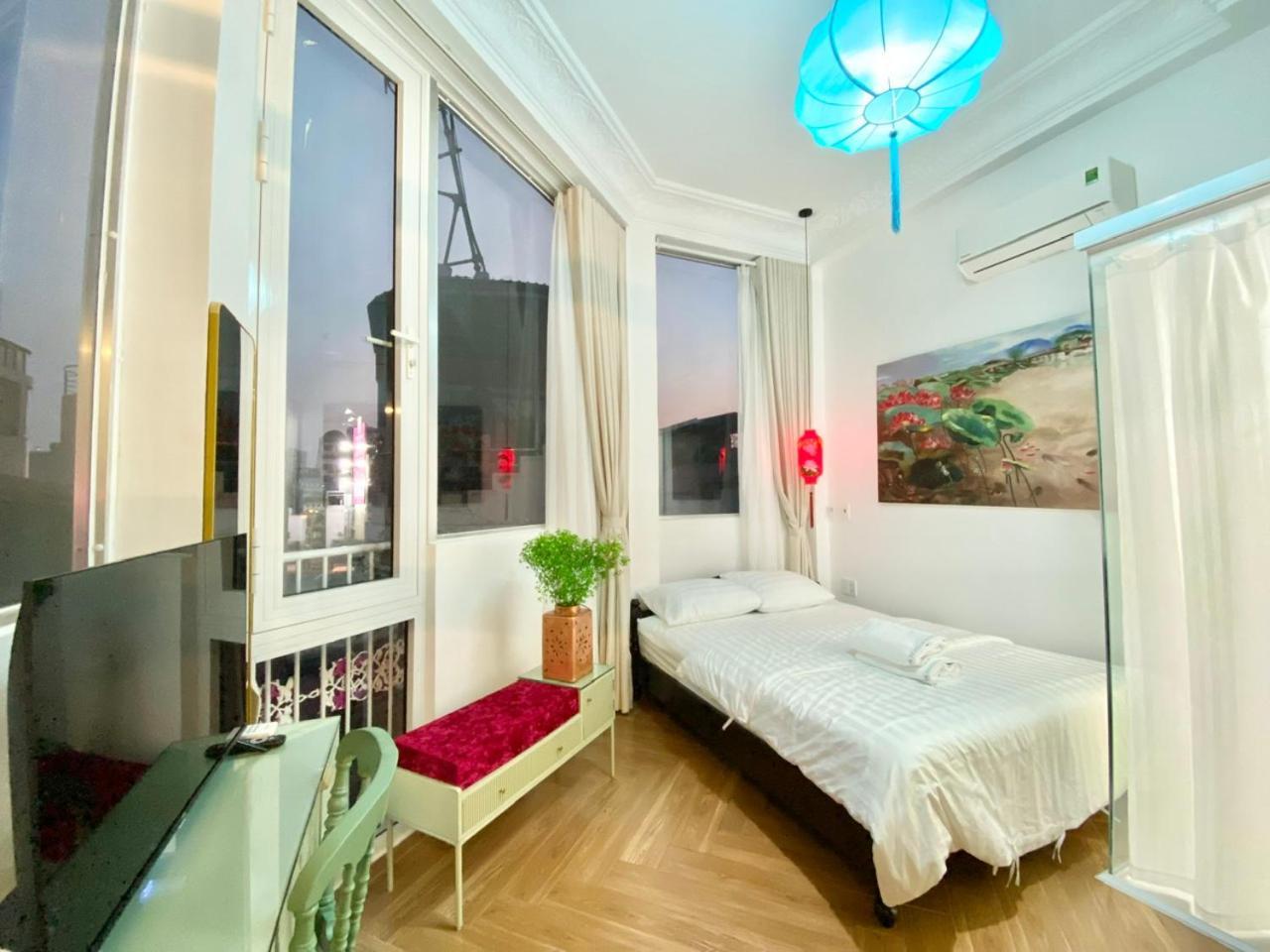 Cherry Blossom Ho Chi Minh City Bagian luar foto